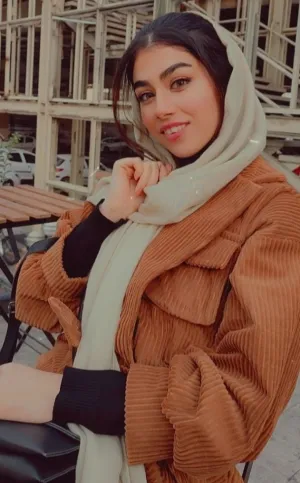 شبنم حسینی