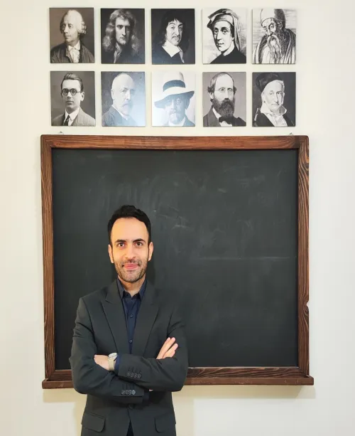 روح‌الله مفید