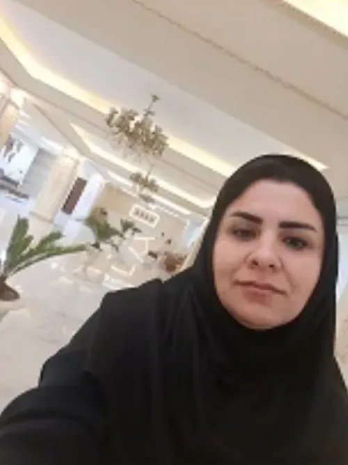 سمیه رزاقی