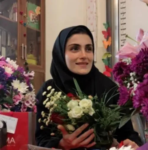 سمیه مرادی
