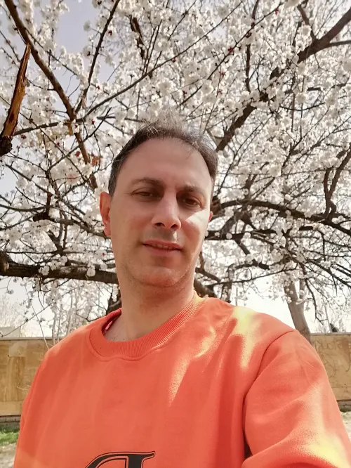 محسن عباس نژاد