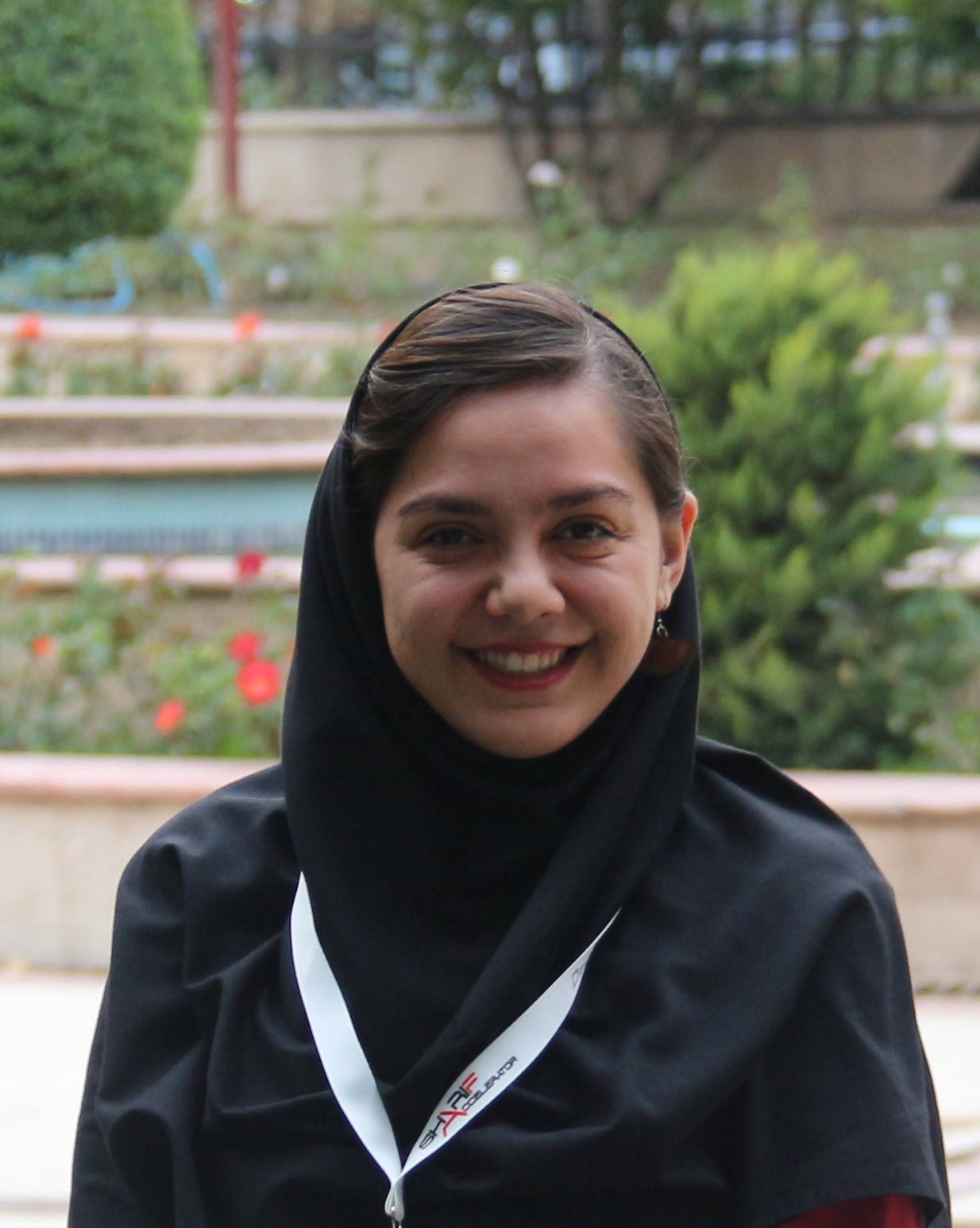 نازگل حسینی