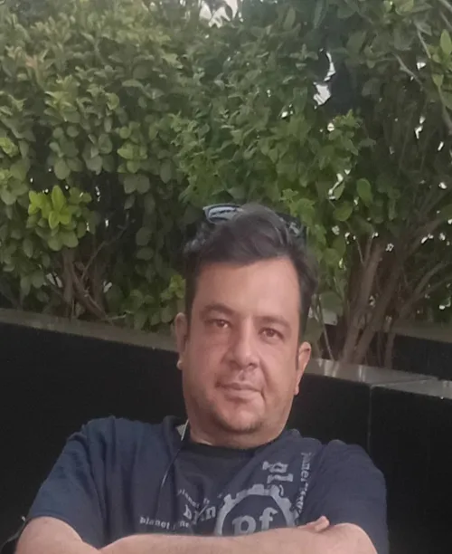 نوید منتظمی