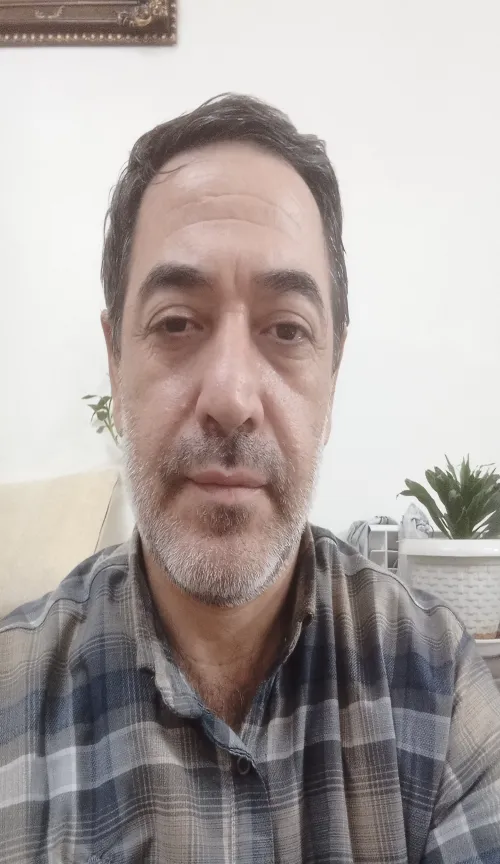 حسین خسرونژاد